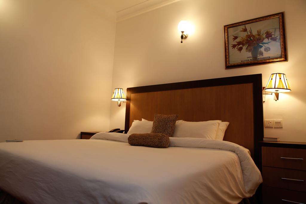 Immaculate Suites And Apartments Mobushipe Kamer foto